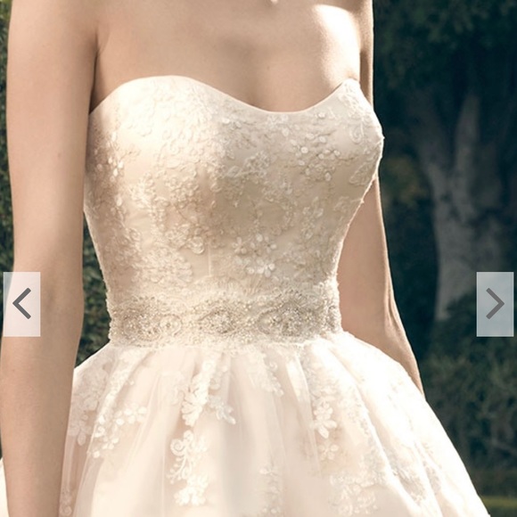 Timeless Wedding Dress - Picture 3 of 8